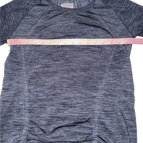 Athleta Black/Blue Heather Tee Size Large - Picture 3 of 5